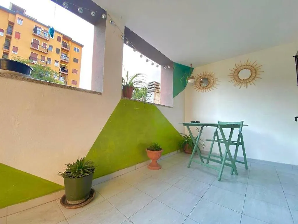 Apartment Conte Rosso House Con Terrazza In Coorte Tranquilla A Due Passi Da Stazione E Metropolitana Lambrate Milan
